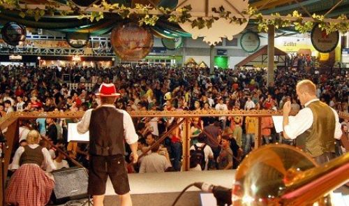 Oktoberfest agita o Sul do Brasil, com turismo e gastronomia